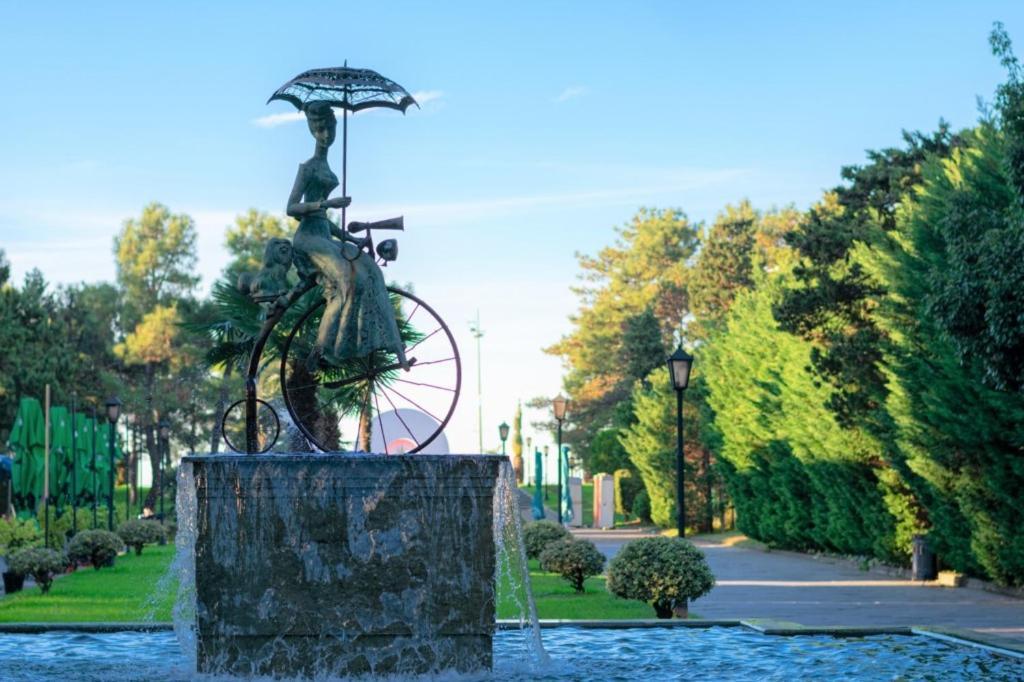 Orbi City In Batoumi Extérieur photo
