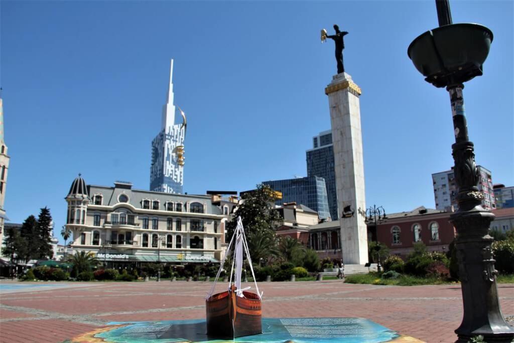 Orbi City In Batoumi Extérieur photo