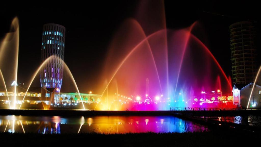 Orbi City In Batoumi Extérieur photo